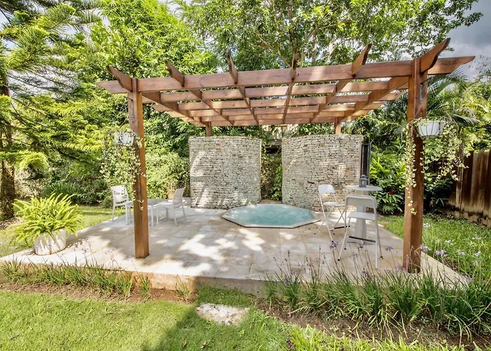 New! Charming Colorful Villa With Private Jacuzzi Jarabacoa with Pool