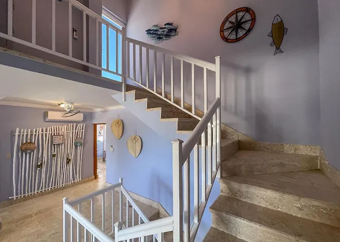 3 Level Penthouse, Hot Tub With Waterfall, Ocean View, Steps To Beach Punta Cana