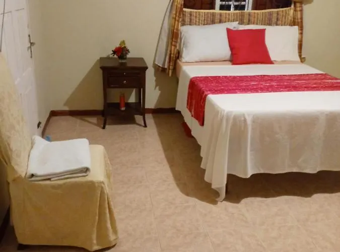 Villa Inviting 2-Bed House In Fair Prospect Port Antonio