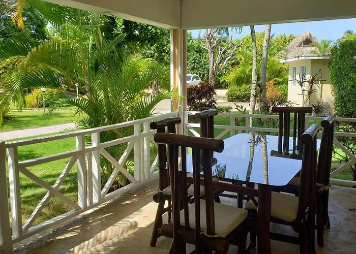 Garden View Apartment On Las Ballenas Beach Las Terrenas acceptant les animaux