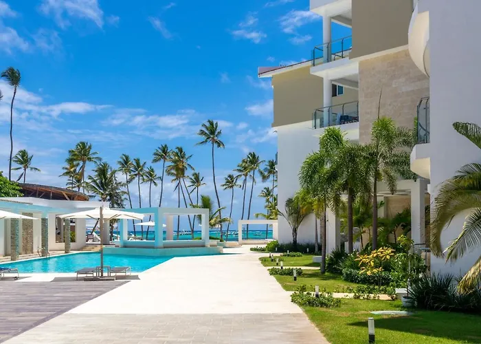 Family Getaway Apartment - Right On The Beach Punta Cana