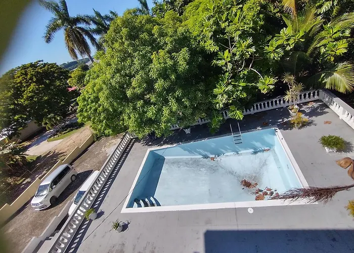 Ultimate Freedom Bed And Breakfast Montego Bay