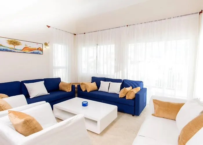 Huisdiervriedelijke Pristine 4Br Beachfront Getaway With Pool & Rooftop Punta Cana