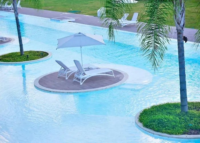 Deluxe Condo-Infinity Pool-Golf Course-Central Ac Punta Cana