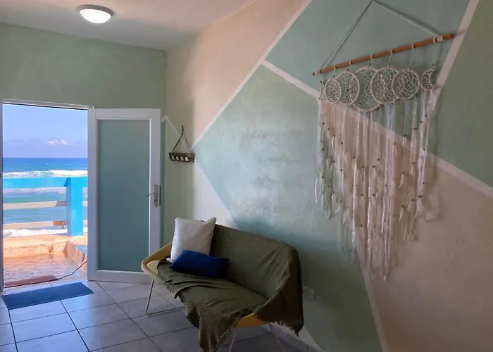 Casita Familiar Con Vista Al Mar Y Piscina Villa Arecibo