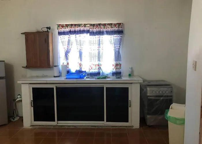 1- Bedroom Open-View Beach Cottage Treasure Beach