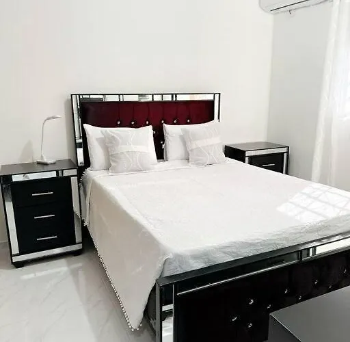 Precioso Apartament En La Romana Con Piscina acceptant les animaux