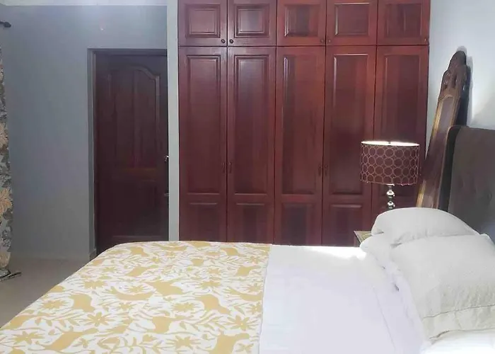 Casa Agate - 2 Bedroom Condo W/Parking Gazcue Santo Domingo