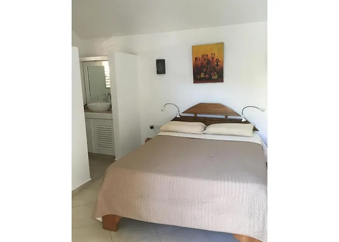 Pretty Caribbean Style Villa Portillo