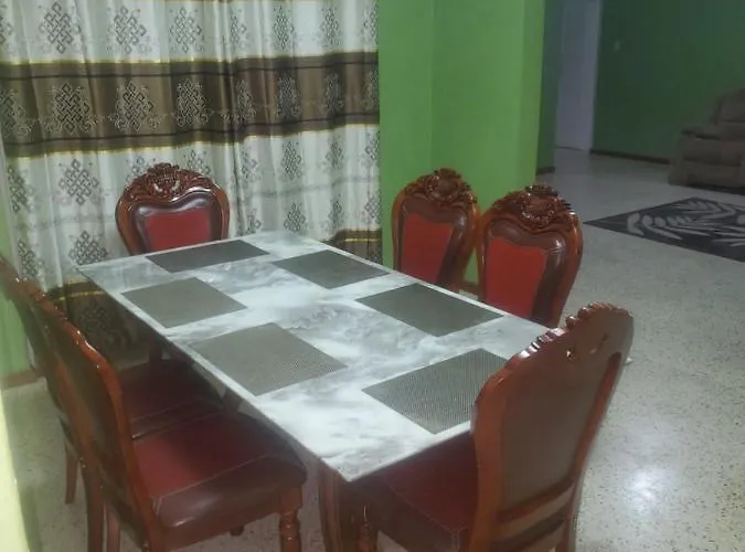 Lachemar Guest House Ocho Rios