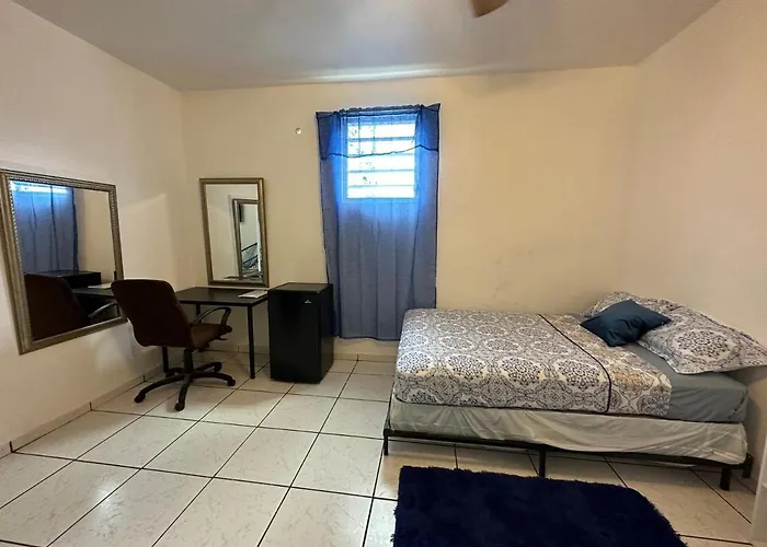 Mayaguez Compound, 13 Bedroom Economical, Sleeps Over 50 Guests