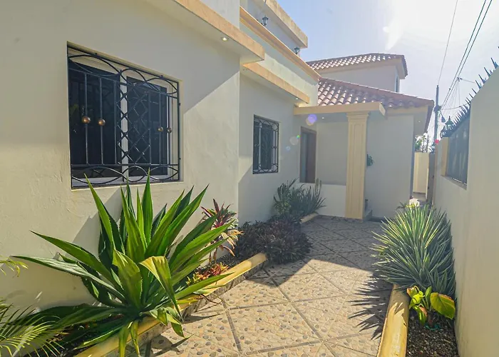 Four Bedrooms Pool House La Romana acceptant les animaux