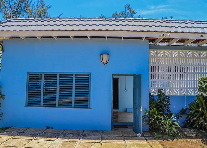 Seven Palms Villa Runaway Bay