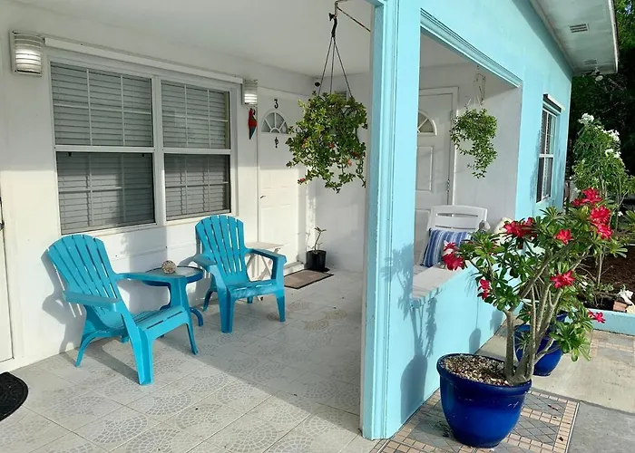 S2 Beach, Shuttle, Concierge, Island Retro Chic West Bay