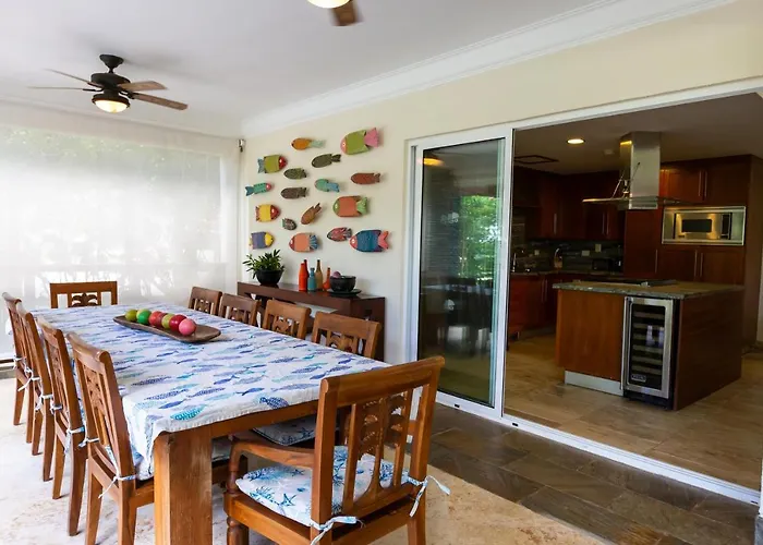 Appartement Luxurybalconesdelatlantico Beachfront Pool à Las Terrenas acceptant les animaux