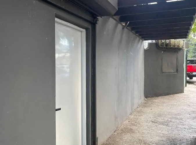 S27 Backpackers Hotel Santo Domingo