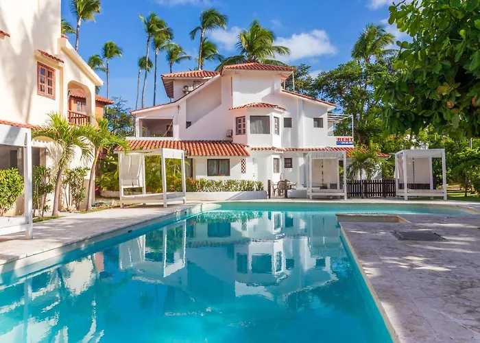 Piazzetta Aparthotel Steps From Bavaro Beach With Pool Access Punta Cana