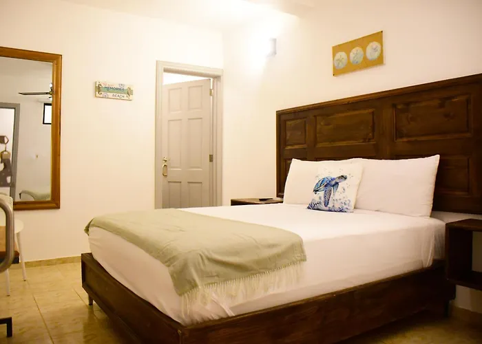 Hostal Marina Samana