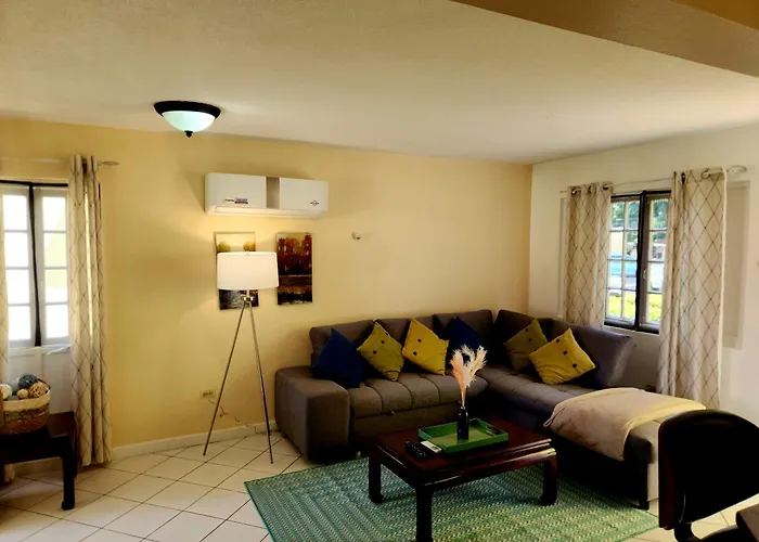 Relax On The Ridge - Ocho Rios Escape Villa