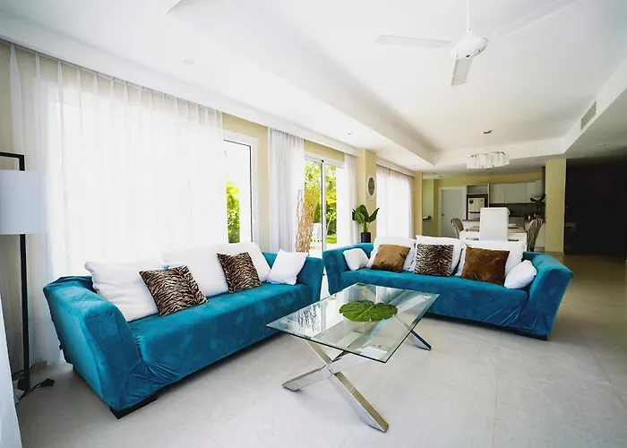 Private Iberosta Villa Fortuna - 4BDR, Pool&Private Beach Punta Cana che accetta animali