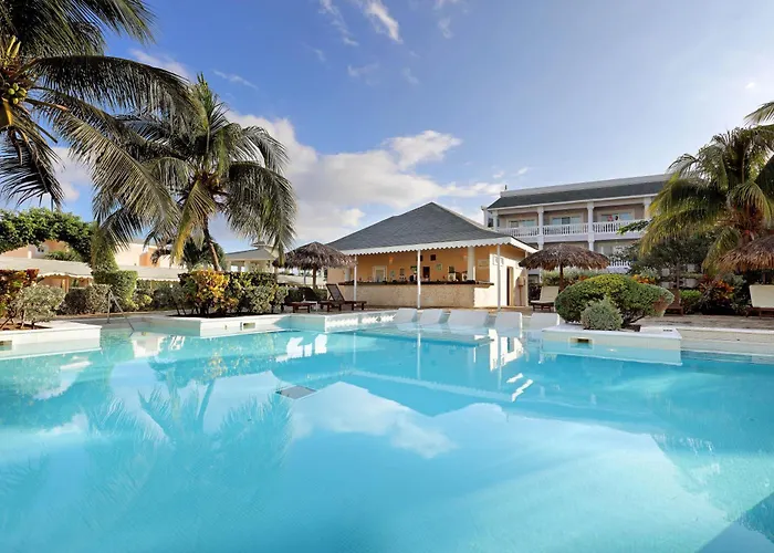 The Signature Level At Grand Palladium Lady Hamilton Resort & Spa Lucea