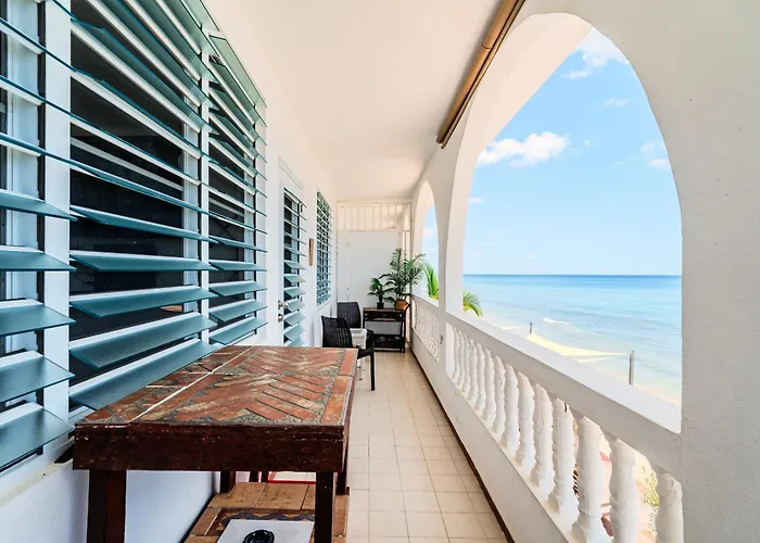 Coconut Palms Inn Rincon