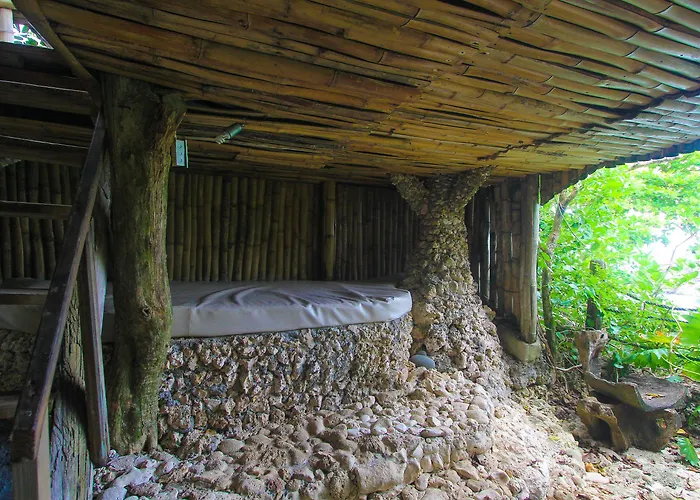 Villa Great Huts Boston Bay