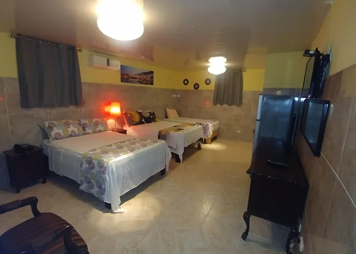 Hotel Riparbella Santo Domingo