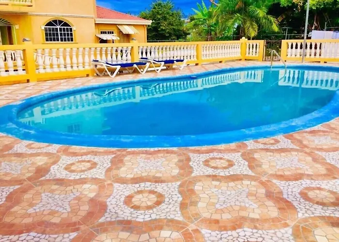 Eagle'S Nest Hotel Montego Bay