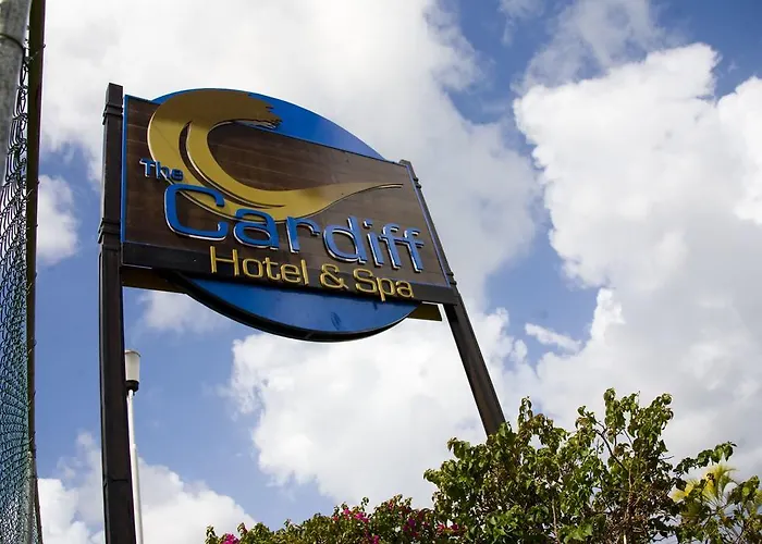 Cardiff Hotel And Spa Runaway Bay