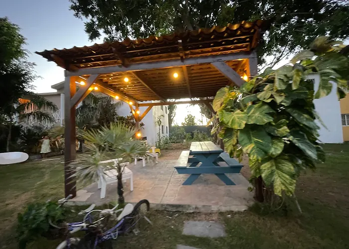 Unwind And Recharge In This Homey Central Retreat Bávaro