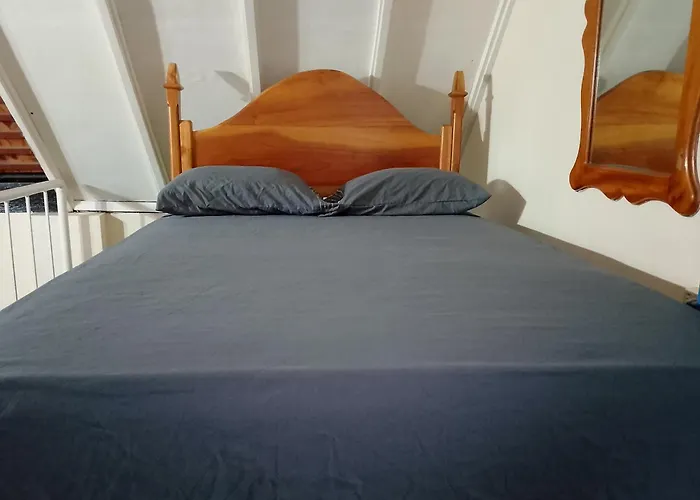 Oceanfront Condo W/ Free Parking + High Speed Wifi Negril