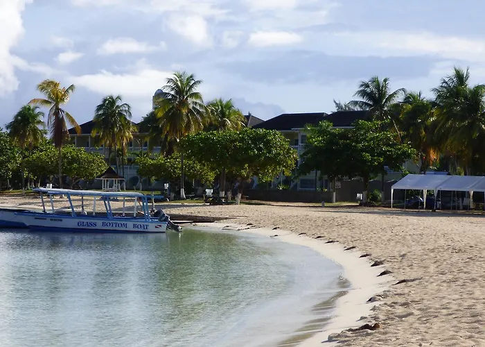 Beach One Bedroom Suite A20 Ocho Rios