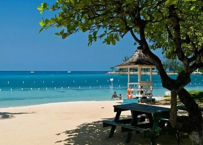 Private N2N Suites - Ochio Rios Vacation Home Ocho Rios