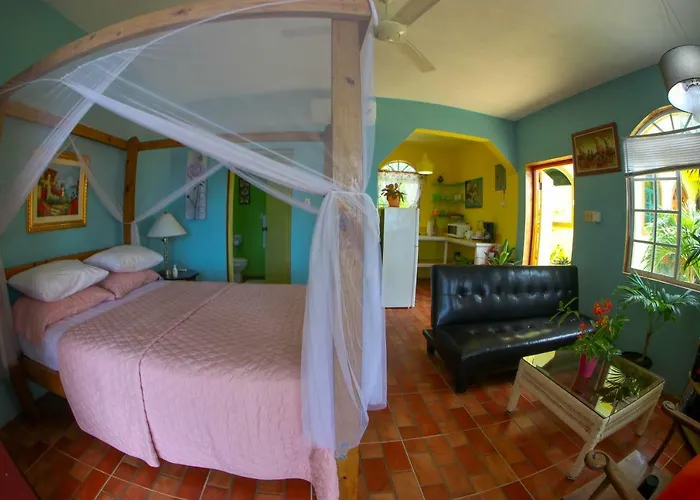 Private Sea Breeze Studio #1 Negril