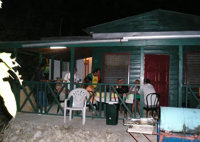Moves Rasta Cottage Negril