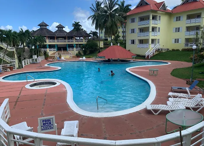 River Side Apt 9 @ Mystic Ridge. Ocho Rios